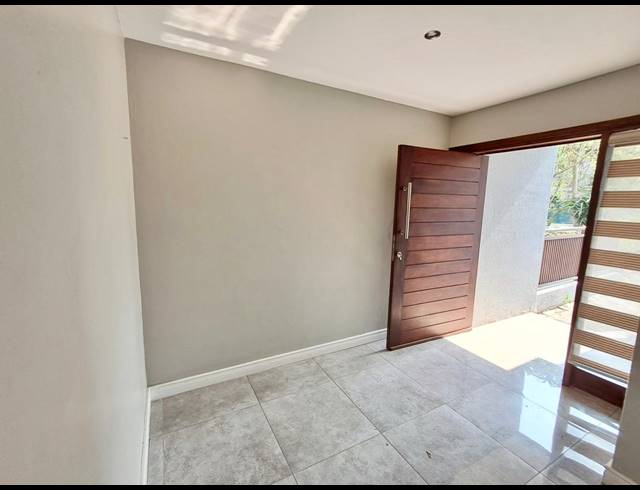 3 BEDROOM HOUSE FOR SALE IN PALM LAKES ESTATE